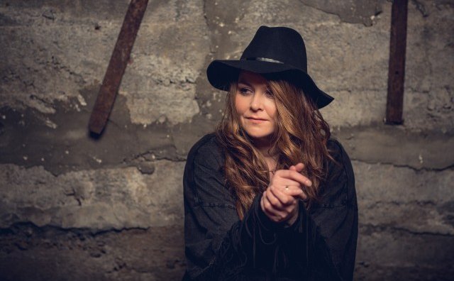 Þórhildur Örvarsdóttir söngkona.