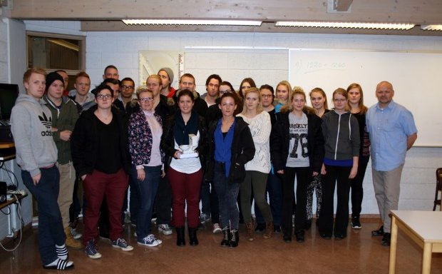 Nemendur ásamt kennurunum Þorsteini og Valgerði.