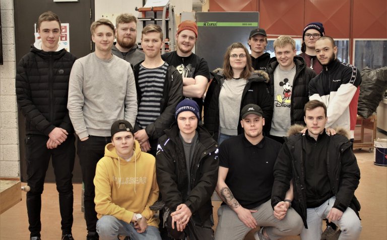 Nemendur á síðustu önn í húsasmíði.