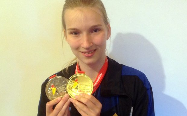 Stefnía Daney með gull og silfur frá Antwerpen.