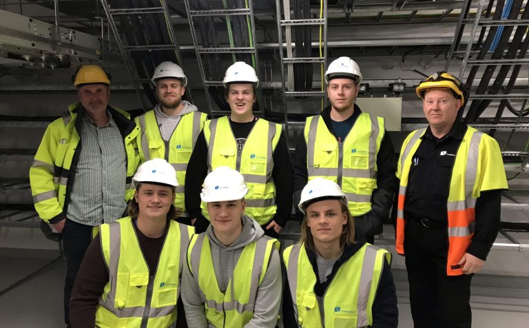 Útskriftarnemar í heimsókn á Þeistareykjum.