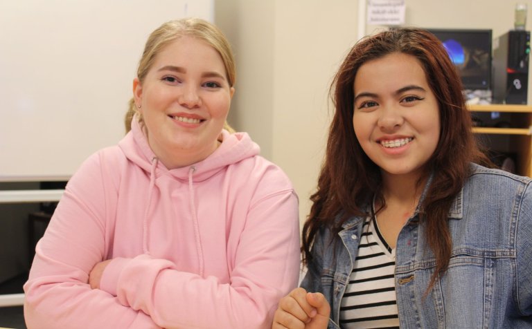 Ragna Margrét (t.v.) og Sigrún Nattída.