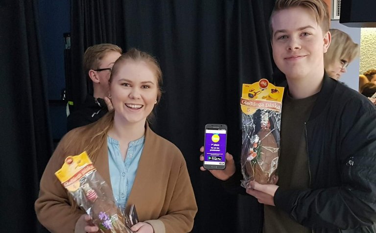 Páskaeggjavinningshafarnir Fönn og Haukur Sindri.