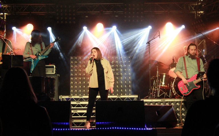 Særún Elma Jakobsdóttir sigraði Sturtuhausinn 2020