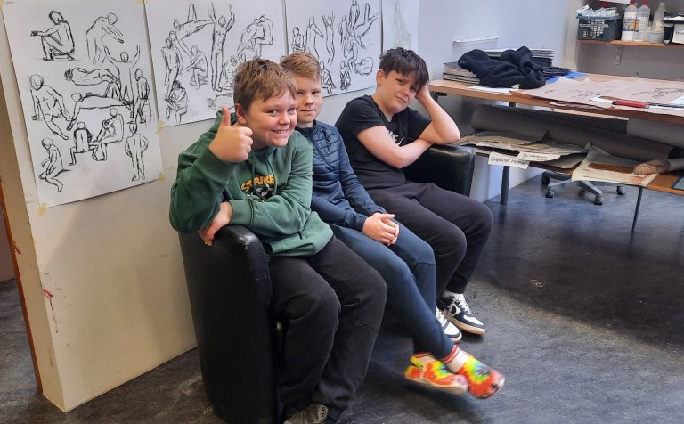 Kátir sjöundu bekkingar á listnámsbraut VMA.