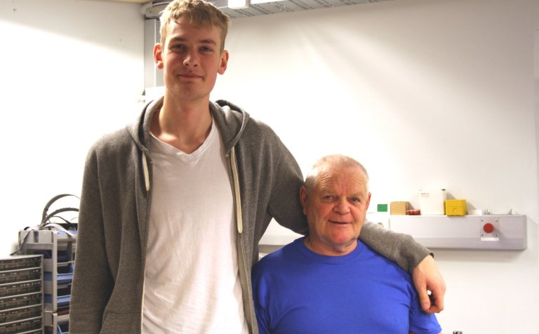 Tryggvi Snær með Gunnari Frímannssyni kennara.