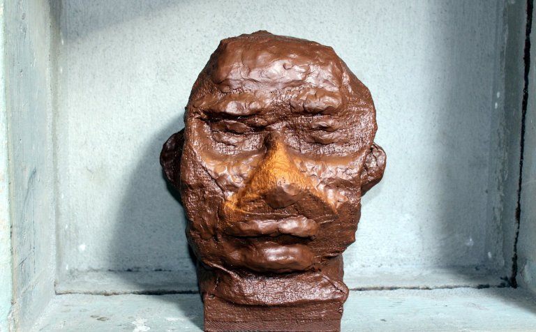 Skúlptúr Maríu Rúnar Árnadóttur í anda Rodins.