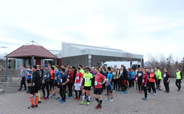 Við upphaf Vorhlaups VMA 12. apríl 2018.