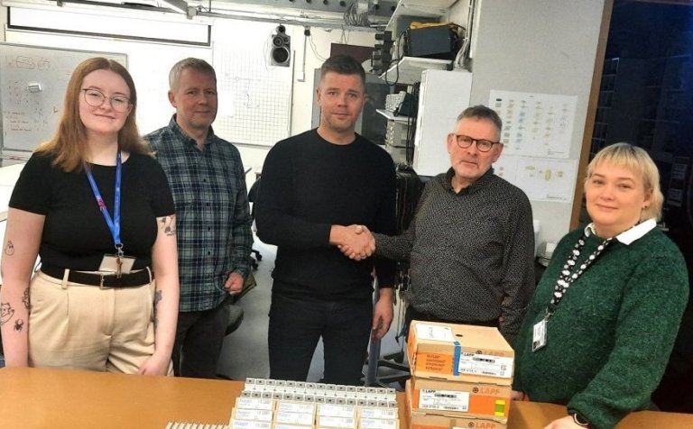 Anna Kristjana Helgadóttir, kennari í rafiðngreinum, Haukur Eiríksson, brautarstjóri rafiðngreina, Á…