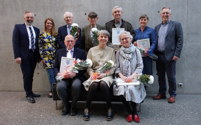 Björg og aðrir sem hlutu viðurkenningar í dag.