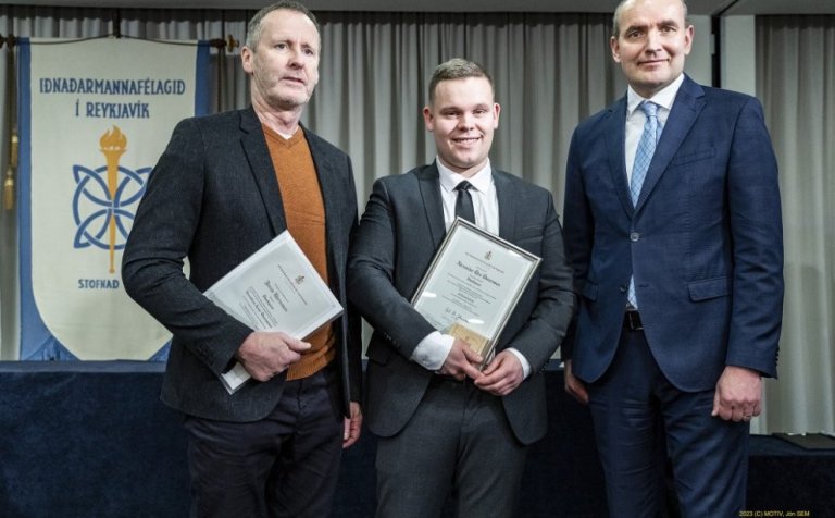 Jónas Bjarnason, Alexander og forseti Íslands.