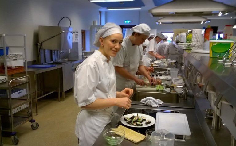 Frá sushi-námskeiðinu.