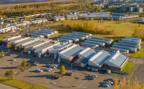 Feðgarnir Geirharður Þorsteinsson og Þorsteinn Geirharðsson hlutu Byggingarlistaverðlaun Akureyrarbæ&hellip;