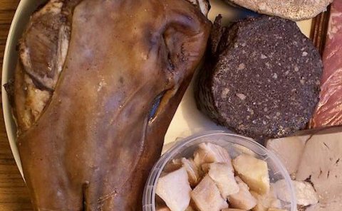 Hluti af hinum klassíska gamla þorramat.