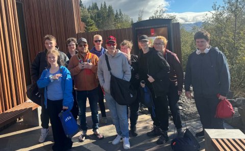 Nemendur í tómstundaáfanganum með Kristjáni Bergmann Tómassyni, kennara.