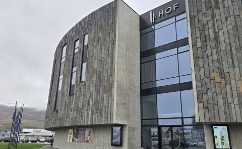 Brautskráning VMA verður í Hofi 29. maí og hefst kl. 16:00.
